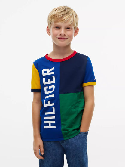 Camiseta infantil Hilfiger con bloques de color