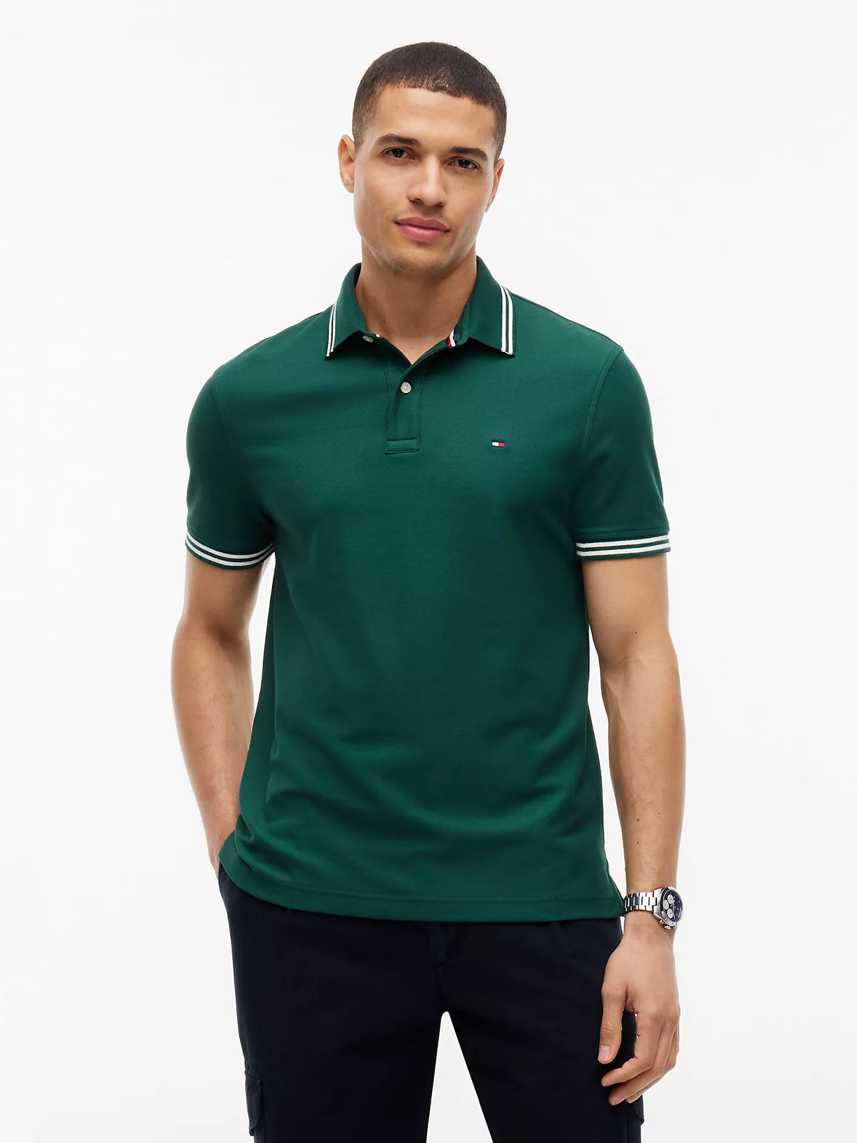 Polo de corte regular con ribete transpirable