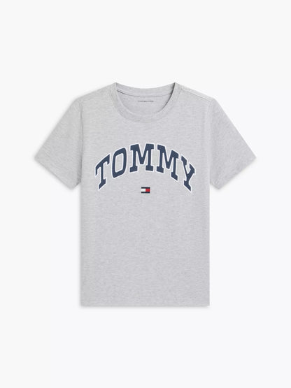 Camiseta infantil estilo universitario con logo Tommy